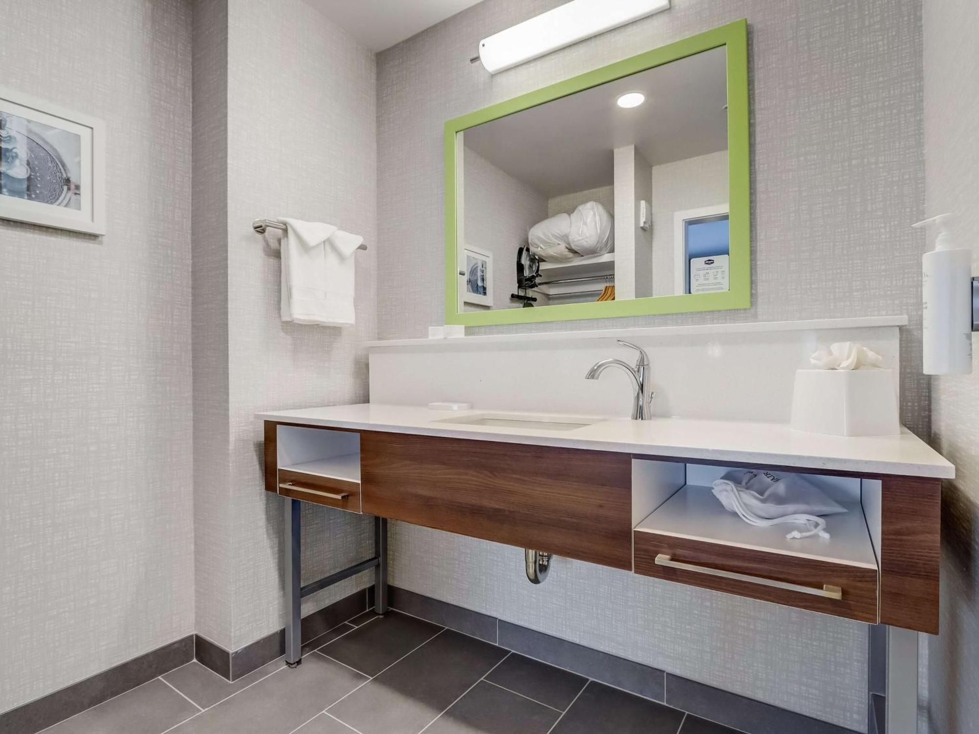 Hampton Inn & Suites Cincinnati Midtown Rookwood Eksteriør bilde