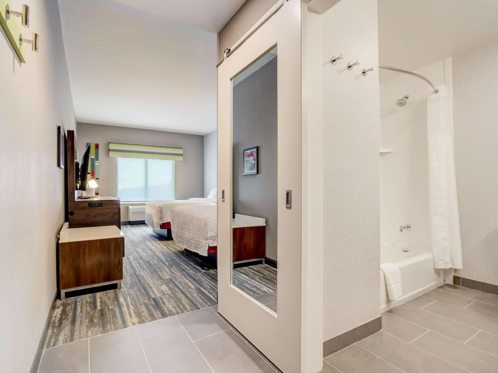 Hampton Inn & Suites Cincinnati Midtown Rookwood Eksteriør bilde